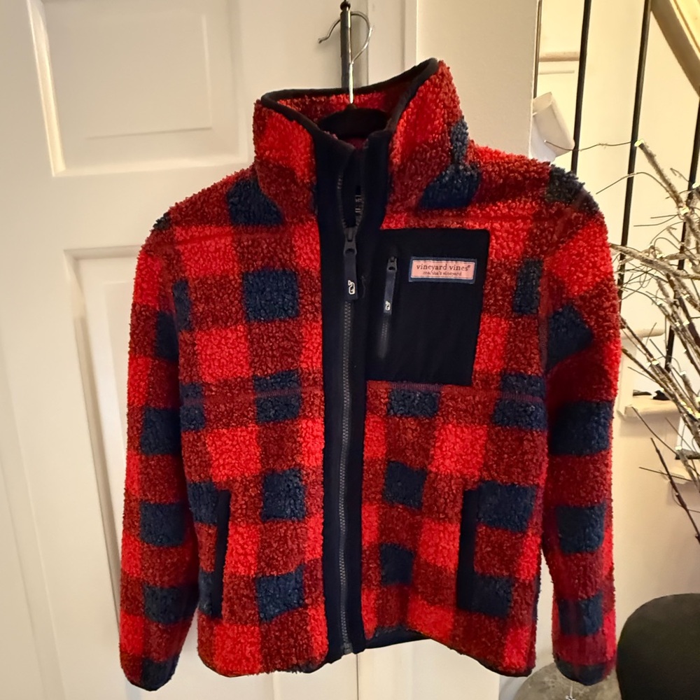 NWT! Boys Vineyard Vines Buffalo Red Blue Super Shep Fleece- Size Medium